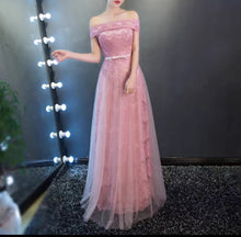 將圖片載入圖庫檢視器，The Layla Long Off Shoulder Evening Gown - WeddingConfetti