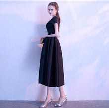將圖片載入圖庫檢視器，The Thalia Off Shoulder Dress (Available in 3 colours) - WeddingConfetti