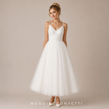 將圖片載入圖庫檢視器，The Labyrinth Sleeveless Gown - WeddingConfetti