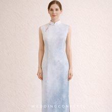 將圖片載入圖庫檢視器，The Ryndel Ombre Blue Cheongsam Gown - WeddingConfetti