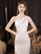 將圖片載入圖庫檢視器，The Ixoria White Toga Evening Cut Out Mermaid Dress - WeddingConfetti