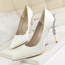 將圖片載入圖庫檢視器，The Lefella Heels (Available in 11 Colours) - WeddingConfetti
