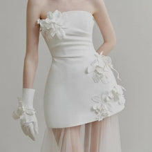 將圖片載入圖庫檢視器，The Courtney Tube Gown - WeddingConfetti
