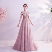 將圖片載入圖庫檢視器，Purple Gowns - WeddingConfetti