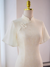 將圖片載入圖庫檢視器，The Celtrine Flare Sleeves Cheongsam Gown - WeddingConfetti