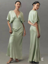 將圖片載入圖庫檢視器，The Lara Satin Bridesmaid Series (Customisable) - WeddingConfetti