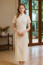 將圖片載入圖庫檢視器，The Karera Sleeveless Cheongsam Gown - WeddingConfetti