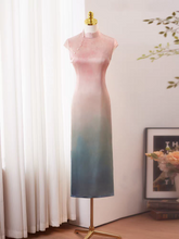 將圖片載入圖庫檢視器，The Wisteria Ombre Cheongsam Gown - WeddingConfetti