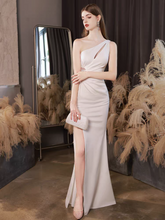 將圖片載入圖庫檢視器，The Ixoria White Toga Evening Cut Out Mermaid Dress - WeddingConfetti