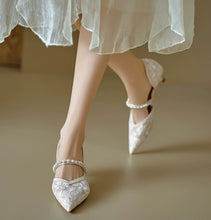 將圖片載入圖庫檢視器，The Aspher Wedding Bridal Silver Heels - WeddingConfetti