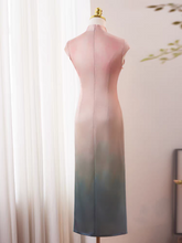 將圖片載入圖庫檢視器，The Wisteria Ombre Cheongsam Gown - WeddingConfetti