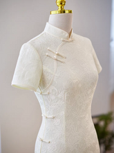 將圖片載入圖庫檢視器，The Velora Sleeveless Cheongsam Gown - WeddingConfetti