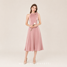 將圖片載入圖庫檢視器，The Yolanda Pink Halter Dress - WeddingConfetti