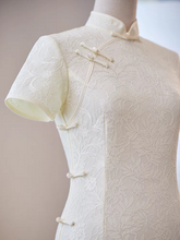 將圖片載入圖庫檢視器，The Velora Sleeveless Cheongsam Gown - WeddingConfetti