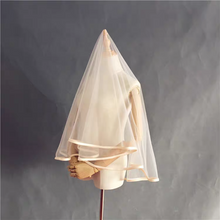 將圖片載入圖庫檢視器，Wedding Bridal Veil (Champagne) - WeddingConfetti
