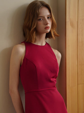 將圖片載入圖庫檢視器，The Arussa Red Sleeveless Gown With Train - WeddingConfetti