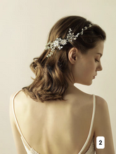 將圖片載入圖庫檢視器，Bridal Headpieces (Various Designs) - WeddingConfetti