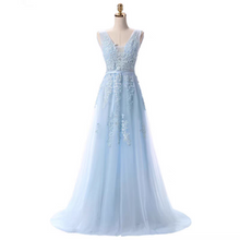 將圖片載入圖庫檢視器，The Pierina Tulle Sleeveless Pink / Grey / Red Lace Floral Gown (Customisation Available) - WeddingConfetti