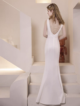 將圖片載入圖庫檢視器，The Lalitha White Sleeveless Dress (With Back Details) - WeddingConfetti
