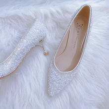 將圖片載入圖庫檢視器，The Retcha White Bridal Heels - WeddingConfetti