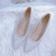 將圖片載入圖庫檢視器，The Retcha White Bridal Heels - WeddingConfetti