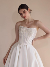 將圖片載入圖庫檢視器，The Faithlynn Wedding Bridal Straight Tube Gown - WeddingConfetti