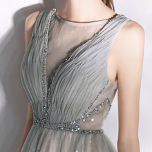 將圖片載入圖庫檢視器，The Cara Ombre Sleeveless Gown - WeddingConfetti