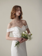 將圖片載入圖庫檢視器，The Sophie Wedding Bridal Off Shoulder Gown - WeddingConfetti