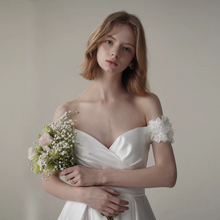 將圖片載入圖庫檢視器，The Stellar Wedding Bridal Off Shoulder Gown - WeddingConfetti
