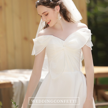 將圖片載入圖庫檢視器，Ragnhild 露肩蝴蝶結婚紗