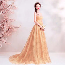 將圖片載入圖庫檢視器，The Marlowe Champagne Tube Gown - WeddingConfetti