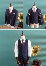 將圖片載入圖庫檢視器，Patrick Groom Men's Navy Blue Suit Jacket, Vest and Pants (3 Piece) - WeddingConfetti