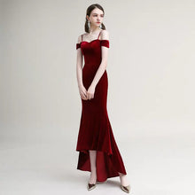 將圖片載入圖庫檢視器，The Radienne Red Off Shoulder Gown - WeddingConfetti