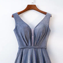 將圖片載入圖庫檢視器，The Cailey Iridescent Sleeveless Gown - WeddingConfetti