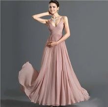 將圖片載入圖庫檢視器，The Lorraine Bridesmaid Series (Customisable) - WeddingConfetti