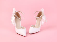 將圖片載入圖庫檢視器，The Eloise White Pearl Heels - WeddingConfetti
