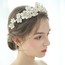 將圖片載入圖庫檢視器，Bridal Diamonte Headpiece / Tiaras (Various Designs) - WeddingConfetti