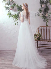 將圖片載入圖庫檢視器，The Lowena Wedding Bridal Short Sleeve Gown - WeddingConfetti