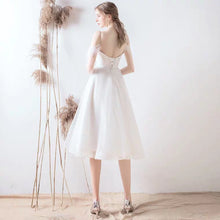 將圖片載入圖庫檢視器，The Laylene Off Shoulder Bohemian Wedding Dress - WeddingConfetti