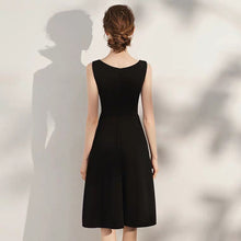 將圖片載入圖庫檢視器，The Katine Black Cocktail Sleeveless Dress - WeddingConfetti