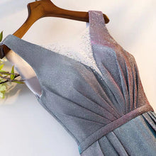將圖片載入圖庫檢視器，The Cailey Iridescent Sleeveless Gown - WeddingConfetti