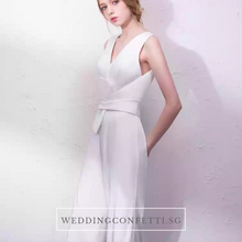 將圖片載入圖庫檢視器，The Oorelle Toga Colour Block White and Black Pantsuit - WeddingConfetti