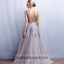 將圖片載入圖庫檢視器，The Pierina Tulle Sleeveless Pink / Grey / Red Lace Floral Gown (Customisation Available) - WeddingConfetti