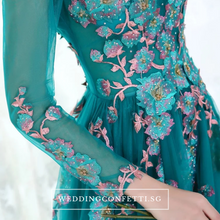 將圖片載入圖庫檢視器，The Greta Green Long Sleeves Lace Gown (Customisable) - WeddingConfetti