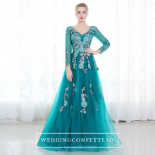 將圖片載入圖庫檢視器，The Greta Green Long Sleeves Lace Gown (Customisable) - WeddingConfetti