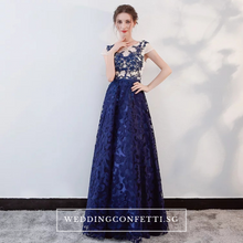 將圖片載入圖庫檢視器，The Kresalyn Navy Blue Sleeveless Lace Gown - WeddingConfetti