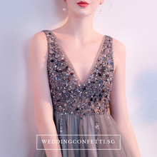 將圖片載入圖庫檢視器，The Sophiare Grey Glittery Sleeveless Cocktail Dress - WeddingConfetti