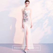 將圖片載入圖庫檢視器，The Marisa Mandarin Collar White / Red / Black Sleeveless Gown - WeddingConfetti