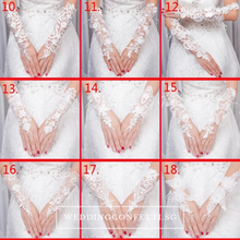將圖片載入圖庫檢視器，Wedding Lace White Gloves - WeddingConfetti