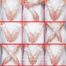 將圖片載入圖庫檢視器，Wedding Lace White Gloves - WeddingConfetti